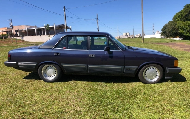 imagem-https://www.socarrao.com.br/sc-vehicle-images-prod/2838613/1786131140930-JOMMRBh7HiQZajntsdDvHaUdwnxMQ7Pl.jpg