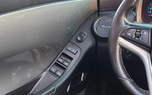 imagem-https://www.socarrao.com.br/sc-vehicle-images-prod/2838758/1789393952772-8235762_4_B_ab2906fd26.jpeg