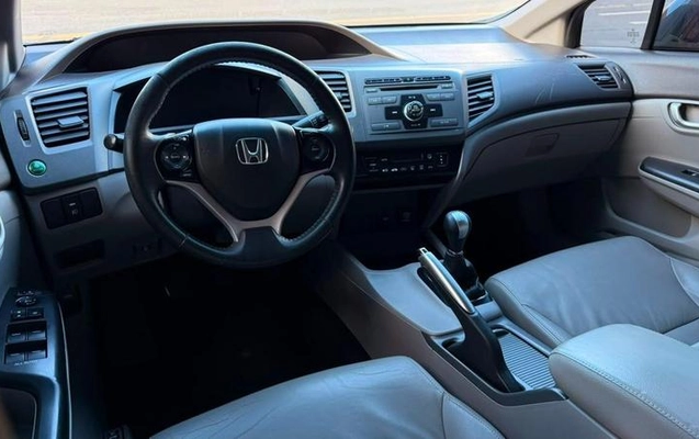 imagem-https://www.socarrao.com.br/sc-vehicle-images-prod/2838777/1787661658913-8226587_0_B_5576f1e373.jpeg
