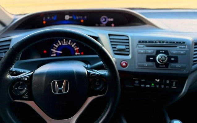imagem-https://www.socarrao.com.br/sc-vehicle-images-prod/2838777/1787661658913-8226587_6_B_6c94694028.jpeg