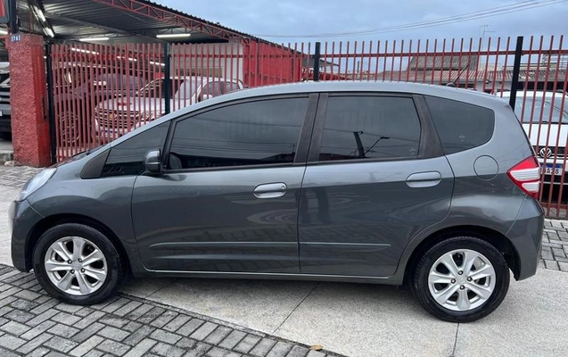 imagem-https://www.socarrao.com.br/sc-vehicle-images-prod/2839054/1785782078833-8313441_4_B_15cfa5c9b4.jpeg