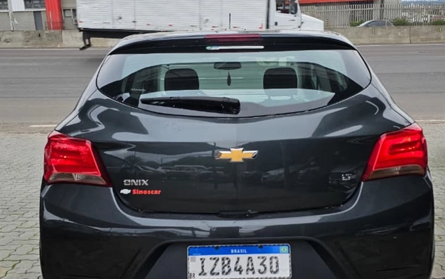imagem-https://www.socarrao.com.br/sc-vehicle-images-prod/2839508/1784923714694-NmI3NWVhOWYtZDE0Ni00YmJlLTg1NGYtM2IxNzVlNjMxNzQ1LmpwZw.jpg