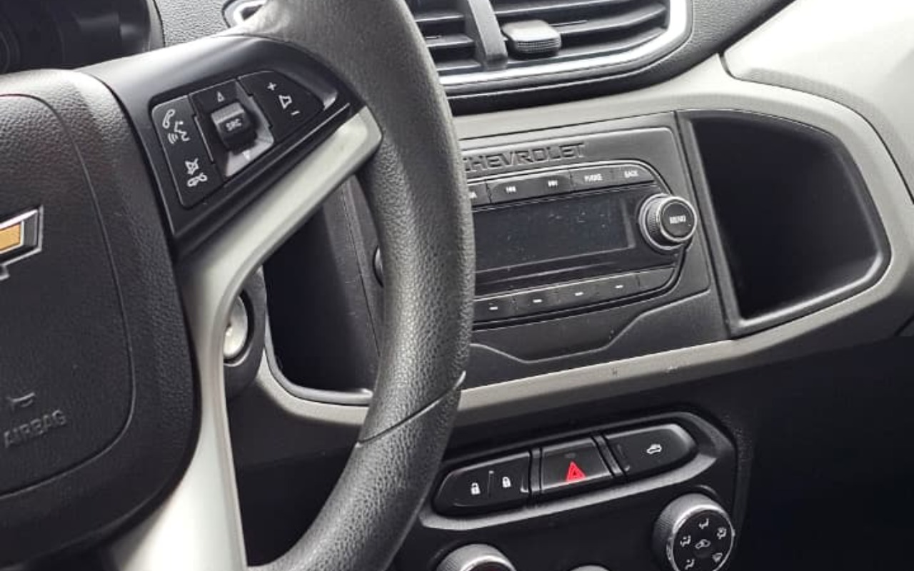 imagem-https://www.socarrao.com.br/sc-vehicle-images-prod/2839508/1784923715863-YjVjZDcwMDMtNTIyYS00ODFkLTg2NjUtMzUzYzU3Yjg0NDI1LmpwZw.jpg