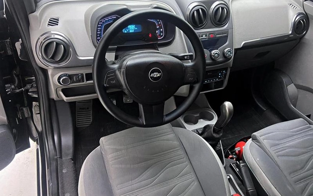 imagem-https://www.socarrao.com.br/sc-vehicle-images-prod/2839511/1788354762398-8280843_2_B_50fc6c6517.jpeg