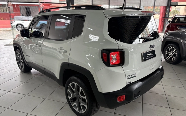 imagem-https://www.socarrao.com.br/sc-vehicle-images-prod/2839571/1786800319059-GSXpGfno3qFKjhDwKPTthAJxyaVf9XtH.jpg