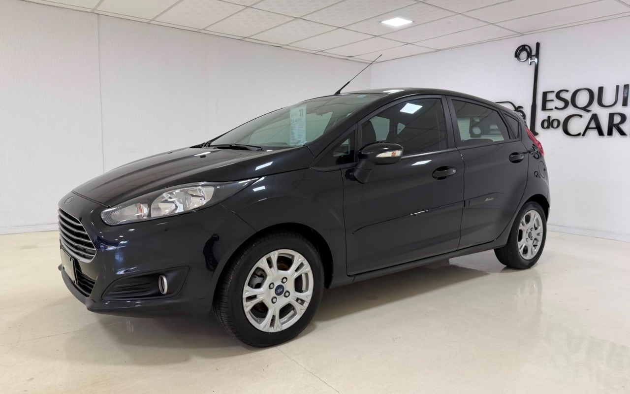 Ford Fiesta 2017 Preto — foto 1 de 3