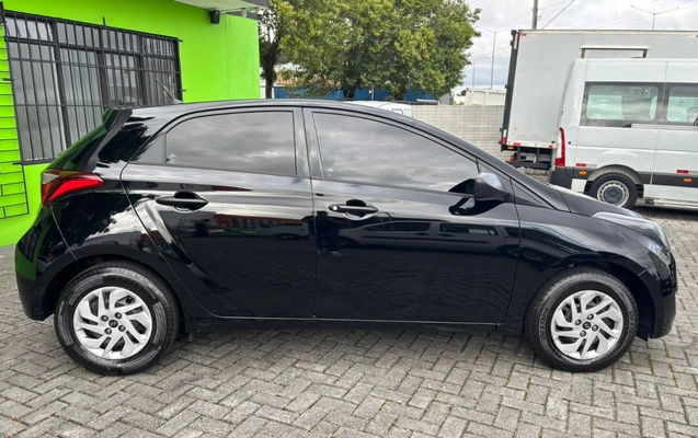 imagem-https://www.socarrao.com.br/sc-vehicle-images-prod/2839919/1784925517700-V2hhdHNBcHAgSW1hZ2UgMjAyNi0wMS0yMCBhdCAxNi40Mi4wMiAoMSkuanBlZw.jpeg