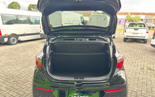 imagem-https://www.socarrao.com.br/sc-vehicle-images-prod/2839919/1784925518558-V2hhdHNBcHAgSW1hZ2UgMjAyNi0wMS0yMCBhdCAxNi40Mi4wNSAoMSkuanBlZw.jpeg
