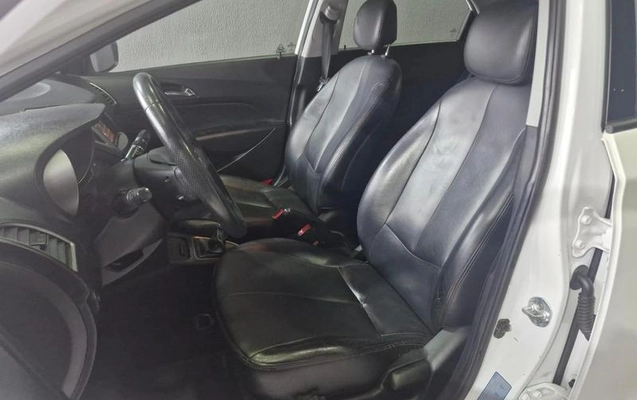 imagem-https://www.socarrao.com.br/sc-vehicle-images-prod/2839931/1788471952944-8302706_11_B_2583931cdb.jpeg