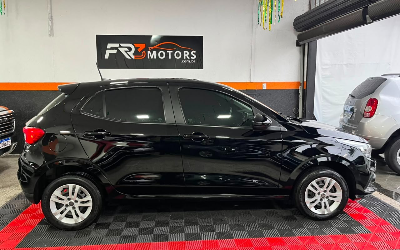 imagem-https://www.socarrao.com.br/sc-vehicle-images-prod/2839960/1784925676451-V2hhdHNBcHAgSW1hZ2UgMjAyNi0wNy0yMiBhdCAxNy4xOS4zNiAoMSkuanBlZw.jpeg
