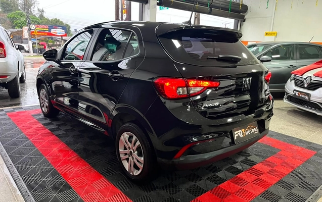 imagem-https://www.socarrao.com.br/sc-vehicle-images-prod/2839960/1784925676897-V2hhdHNBcHAgSW1hZ2UgMjAyNi0wNy0yMiBhdCAxNy4xOS4zNiAoNCkuanBlZw.jpeg