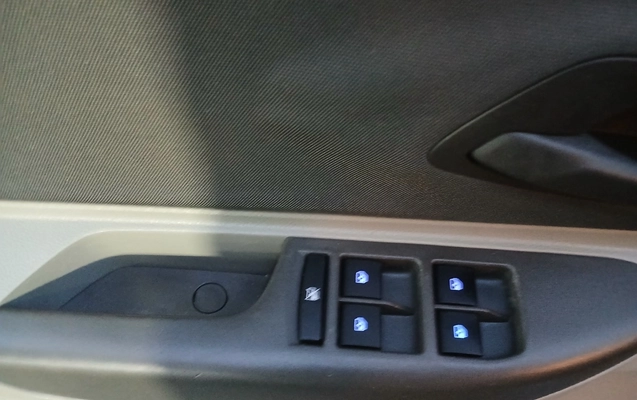 imagem-https://www.socarrao.com.br/sc-vehicle-images-prod/2840198/1784926538052-MTc4NDkyNjIyNTE4MTcxNzgwODQxOTMwNTc1MDAyMTMuanBn.jpg