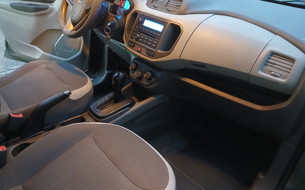 imagem-https://www.socarrao.com.br/sc-vehicle-images-prod/2840198/1784926538915-MTc4NDkyNjMxNDcwNzU1MjUzNTg1MDUxOTUyMTAwNTguanBn.jpg
