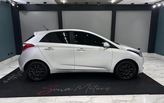 imagem-https://www.socarrao.com.br/sc-vehicle-images-prod/2840748/1789663015515-8185552_2_B_d30294221a.jpeg