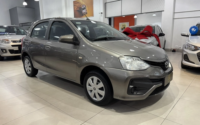 imagem-https://www.socarrao.com.br/sc-vehicle-images-prod/2844108/1784946479623-4_112644.jpg