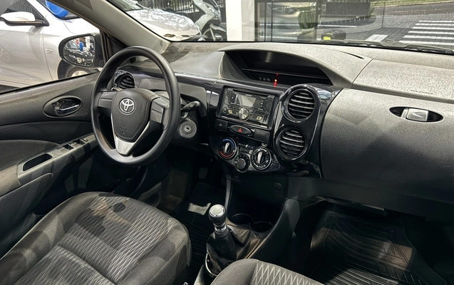 imagem-https://www.socarrao.com.br/sc-vehicle-images-prod/2844108/1784946479631-10_112644.jpg