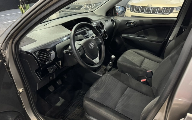 imagem-https://www.socarrao.com.br/sc-vehicle-images-prod/2844108/1784946479641-15_112644.jpg