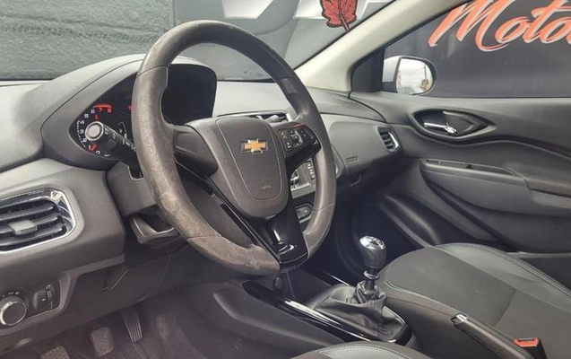 imagem-https://www.socarrao.com.br/sc-vehicle-images-prod/2851697/1788529006352-8310469_7_B_a3e474f514.jpeg