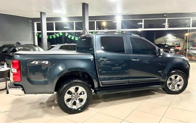 imagem-https://www.socarrao.com.br/sc-vehicle-images-prod/2851829/1787334998931-8284995_5_B_e697abaf80.jpeg