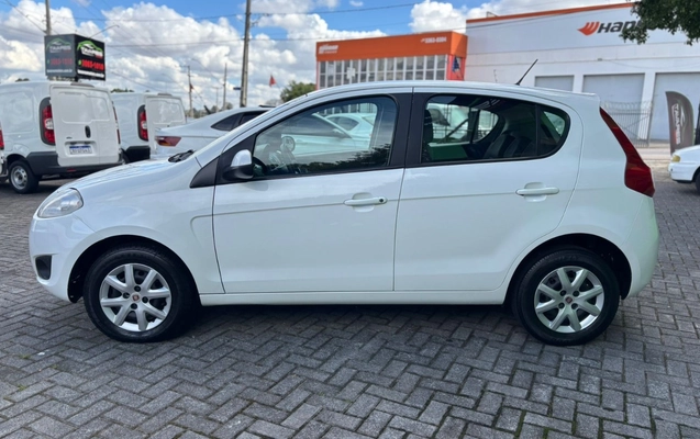imagem-https://www.socarrao.com.br/sc-vehicle-images-prod/2851830/1784982947924-V2hhdHNBcHAgSW1hZ2UgMjAyNi0wNC0wMSBhdCAxNS4xOC4xNiAoMikuanBlZw.jpeg