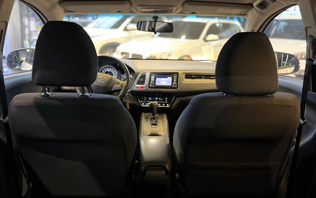 imagem-https://www.socarrao.com.br/sc-vehicle-images-prod/2851867/1787592490343-8249211_29_B_7be9af0648.jpeg
