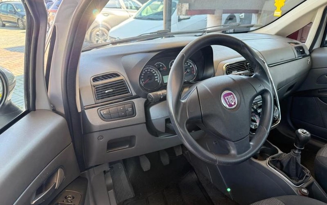 imagem-https://www.socarrao.com.br/sc-vehicle-images-prod/2851882/1789128788762-8314732_6_B_2d3db9a727.jpeg