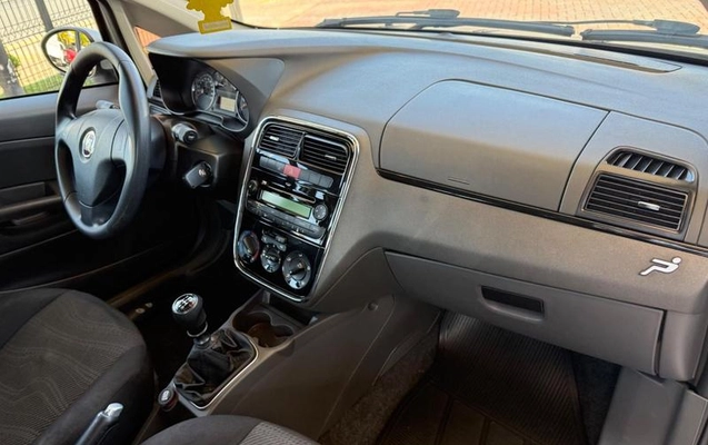 imagem-https://www.socarrao.com.br/sc-vehicle-images-prod/2851882/1789128788768-8314732_10_B_283dca10d3.jpeg