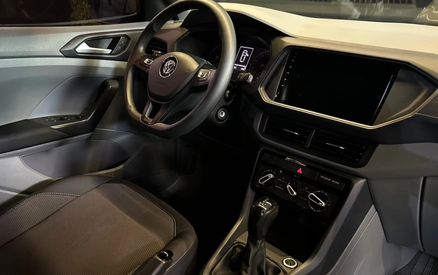 imagem-https://www.socarrao.com.br/sc-vehicle-images-prod/2851899/1784985071747-8_121901.jpg
