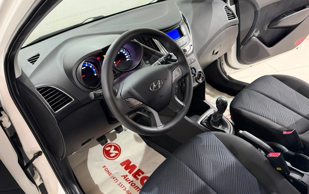 imagem-https://www.socarrao.com.br/sc-vehicle-images-prod/2852029/1788204447056-d458256c622c4d869e384aa81ae2fab5_1784987628658.jpg