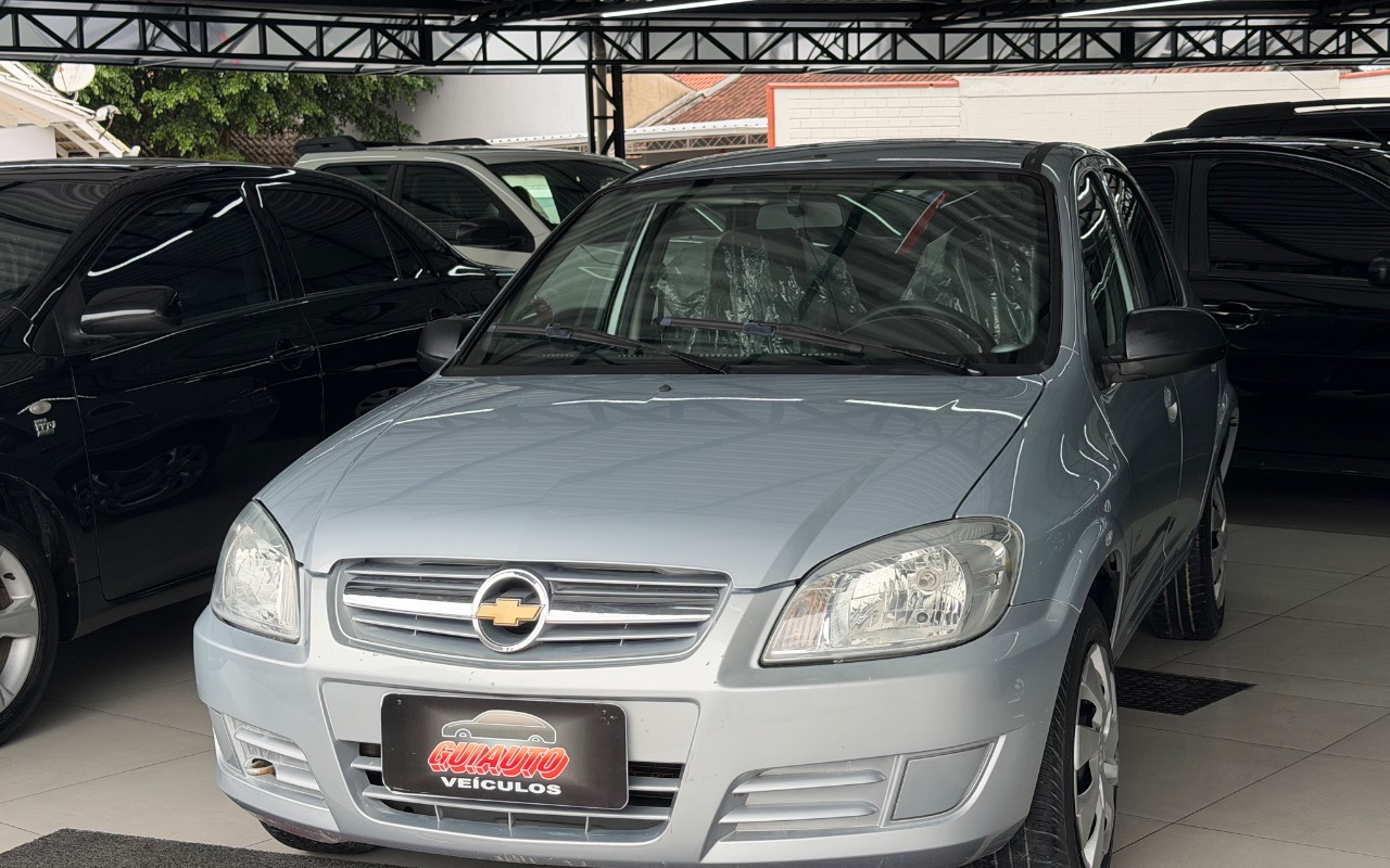 Chevrolet Prisma 2010 Prata — foto 1 de 3