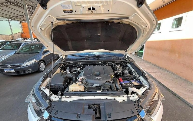 imagem-https://www.socarrao.com.br/sc-vehicle-images-prod/2852151/1785846419756-8315310_3_B_5a08a96879.jpeg