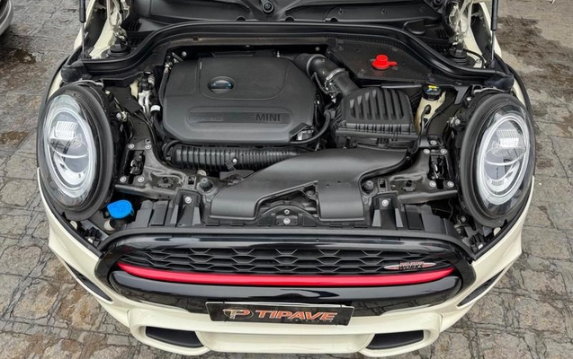 imagem-https://www.socarrao.com.br/sc-vehicle-images-prod/2852153/1789502648695-8070173_10_B_b0f7b4d367.jpeg