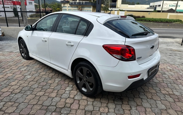 imagem-https://www.socarrao.com.br/sc-vehicle-images-prod/2852181/1784991458778-91cc9df1b62c4cbebd7a9b1afb2ef43b_1784991208652.jpg