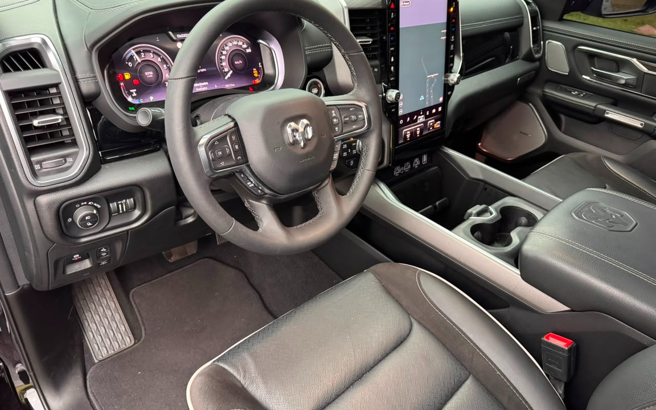 imagem-https://www.socarrao.com.br/sc-vehicle-images-prod/2852187/1784991776845-V2hhdHNBcHAgSW1hZ2UgMjAyNi0wNy0yNSBhdCAxMS41NS4zNC5qcGVn.jpeg