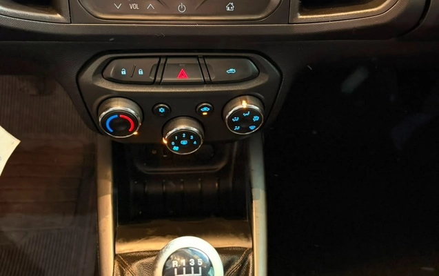 imagem-https://www.socarrao.com.br/sc-vehicle-images-prod/2852192/1785416885820-8ed6ae73-b4fa-4e0c-bd33-22cc7d5b4a32.jpg