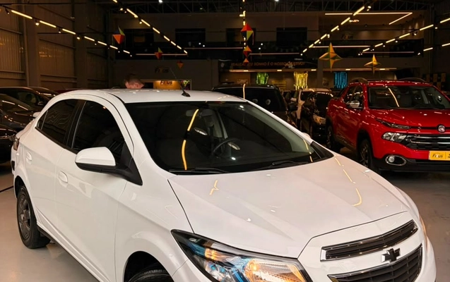 imagem-https://www.socarrao.com.br/sc-vehicle-images-prod/2852192/1785416885823-c5ccdac8-15d2-428d-b962-ffe118dac6c9.jpg