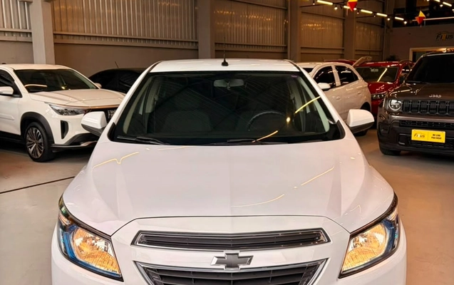 imagem-https://www.socarrao.com.br/sc-vehicle-images-prod/2852192/1785416885827-632c462a-6b1d-4c5a-ac9b-9e9d08eff2b0.jpg