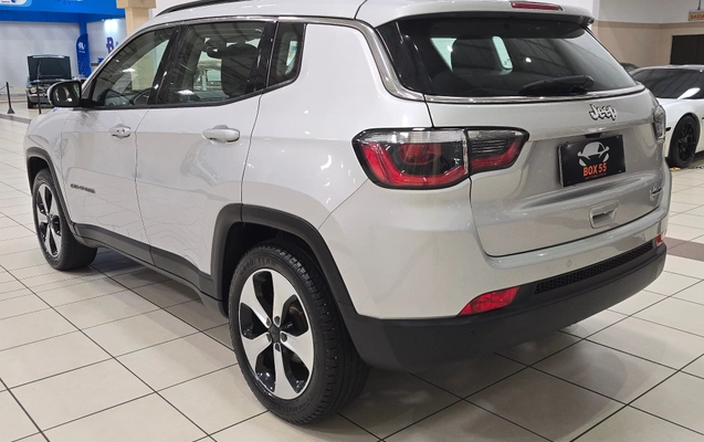 imagem-https://www.socarrao.com.br/sc-vehicle-images-prod/2852263/1786714021637-2ac8d4e14c474738ba0c5d1d71c5d7ba_1784993364106.jpg