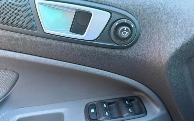 imagem-https://www.socarrao.com.br/sc-vehicle-images-prod/2852271/1789147080314-gb-aef89b2.jpeg
