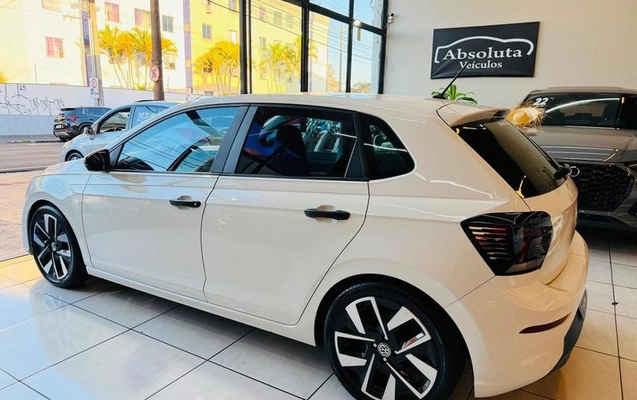 imagem-https://www.socarrao.com.br/sc-vehicle-images-prod/2852334/1790093318163-8307169_8_B_55223de522.jpeg