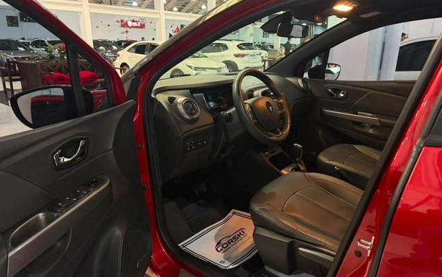 imagem-https://www.socarrao.com.br/sc-vehicle-images-prod/2852381/1789065682646-8307194_13_B_850d5e9223.jpeg