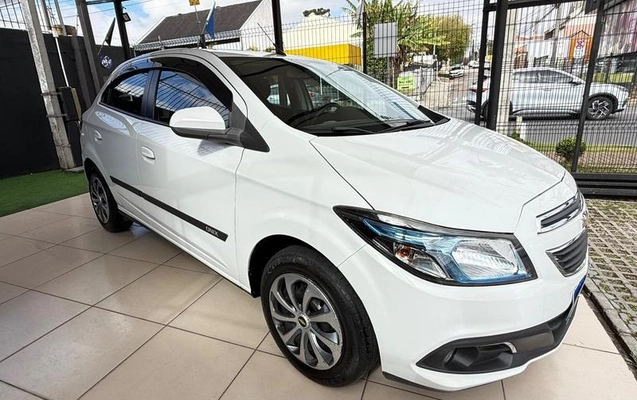 imagem-https://www.socarrao.com.br/sc-vehicle-images-prod/2852457/1789133783651-8315924_2_B_6489522ff6.jpeg