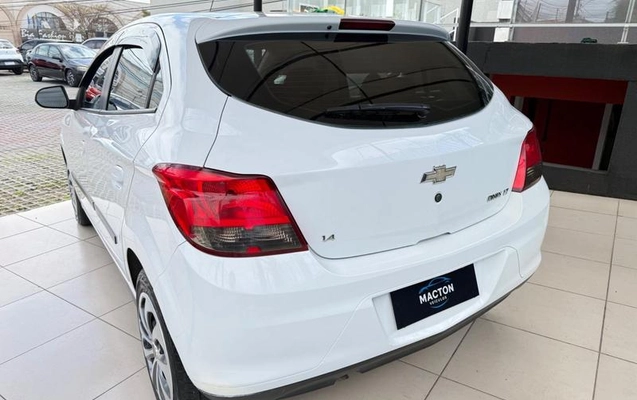 imagem-https://www.socarrao.com.br/sc-vehicle-images-prod/2852457/1789133783654-8315924_5_B_bc34d2d423.jpeg