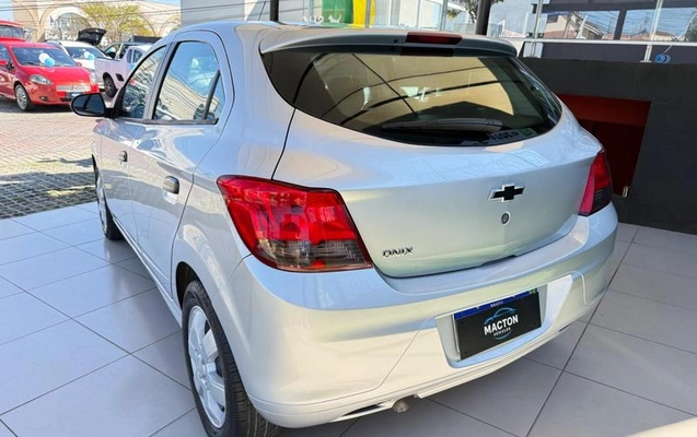 imagem-https://www.socarrao.com.br/sc-vehicle-images-prod/2852489/1789138004549-8314704_3_B_a7277f9e1f.jpeg
