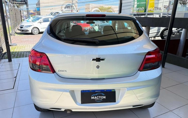 imagem-https://www.socarrao.com.br/sc-vehicle-images-prod/2852489/1789138004550-8314704_4_B_eed36f82a0.jpeg