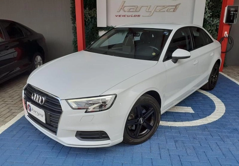 Audi A3 2019 Branco — foto 1 de 3