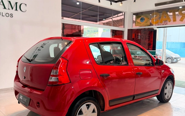 imagem-https://www.socarrao.com.br/sc-vehicle-images-prod/2852552/1785003784258-V2hhdHNBcHAgSW1hZ2UgMjAyNi0wNy0yNCBhdCAxMS4yMS4yMyAoMSkuanBlZw.jpeg