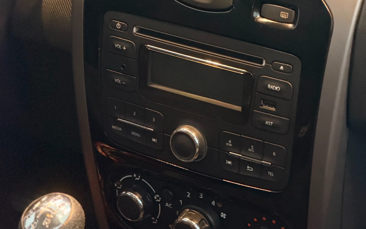 imagem-https://www.socarrao.com.br/sc-vehicle-images-prod/2852552/1785003785217-V2hhdHNBcHAgSW1hZ2UgMjAyNi0wNy0yNCBhdCAxMS4yMS4yNiAoMSkuanBlZw.jpeg