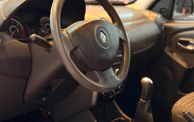 imagem-https://www.socarrao.com.br/sc-vehicle-images-prod/2852552/1785003785284-V2hhdHNBcHAgSW1hZ2UgMjAyNi0wNy0yNCBhdCAxMS4yMS4yNyAoMSkuanBlZw.jpeg