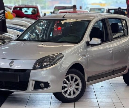Renault Sandero 2014 Prata — foto 1 de 3